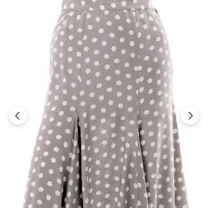Salvatore Ferragamo Gray and White Patterned A-Line Skirt